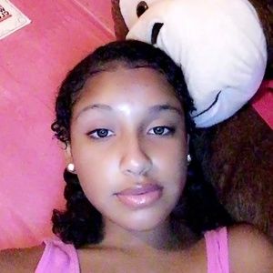 Meet your Posher, Nikki